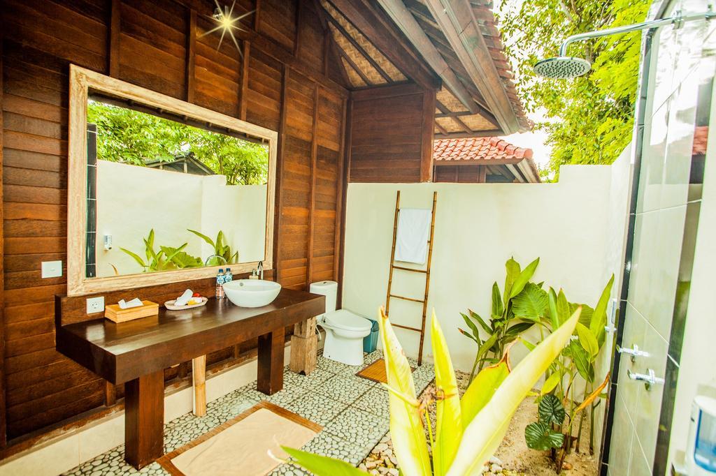 Dini D'Nusa Lembongan Exterior photo