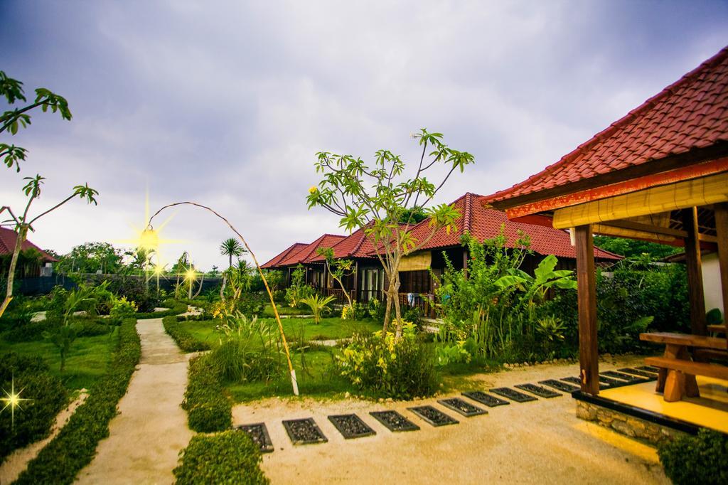 Dini D'Nusa Lembongan Exterior photo